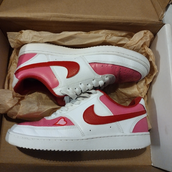 Women's size 7 custom Nike court vision VALENTINE'S DAY - Picture 9 of 10